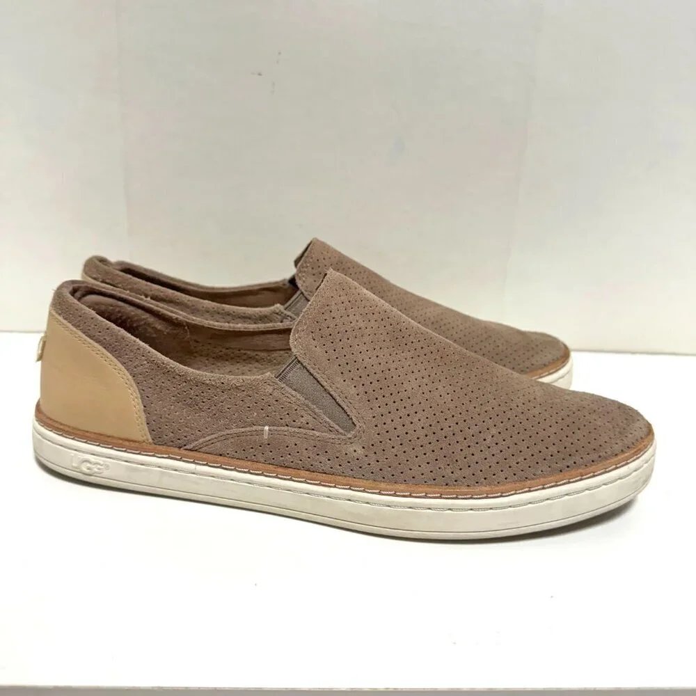 UGG women 10